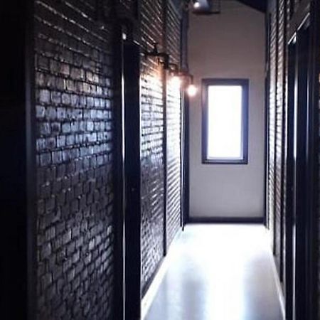 Reddoorz Plus @ Doorman Guest House บันดุง ภายนอก รูปภาพ