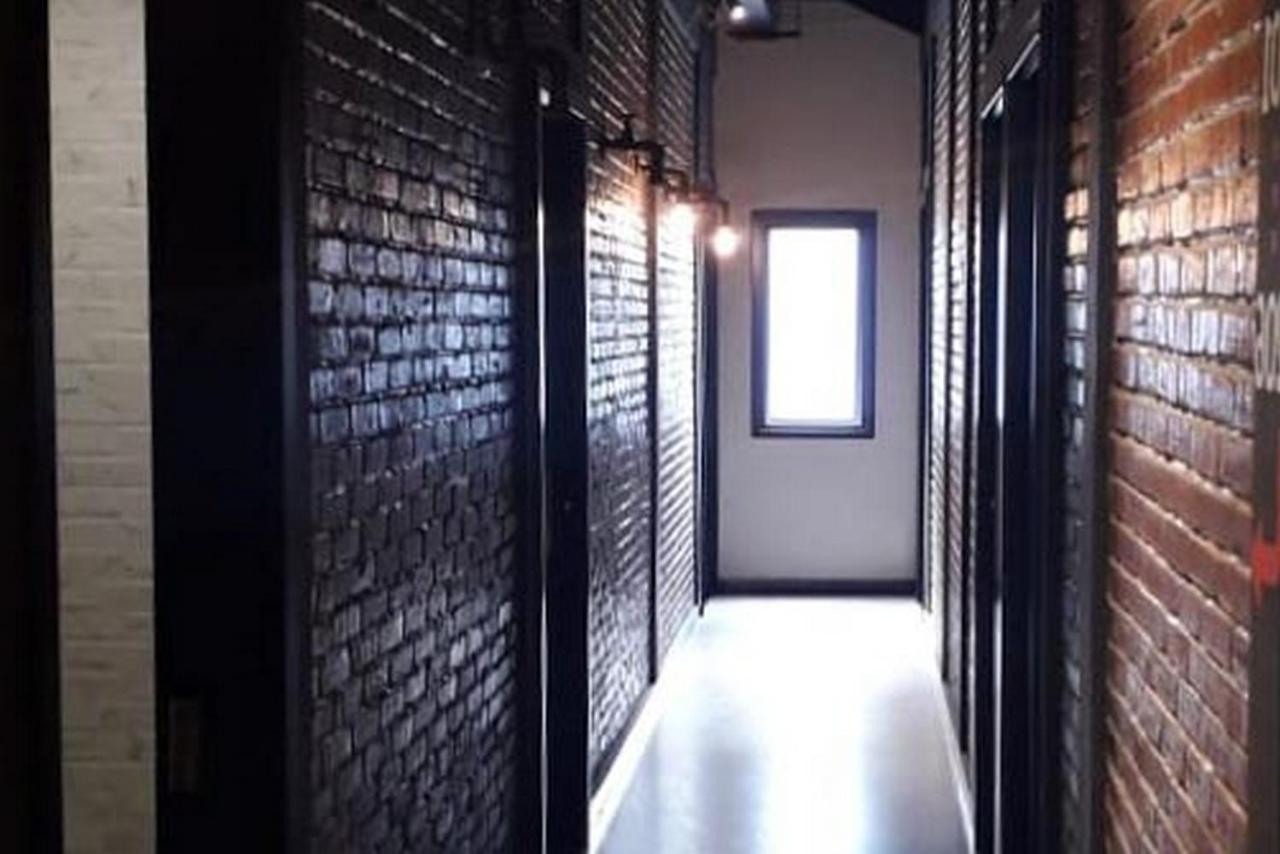 Reddoorz Plus @ Doorman Guest House บันดุง ภายนอก รูปภาพ